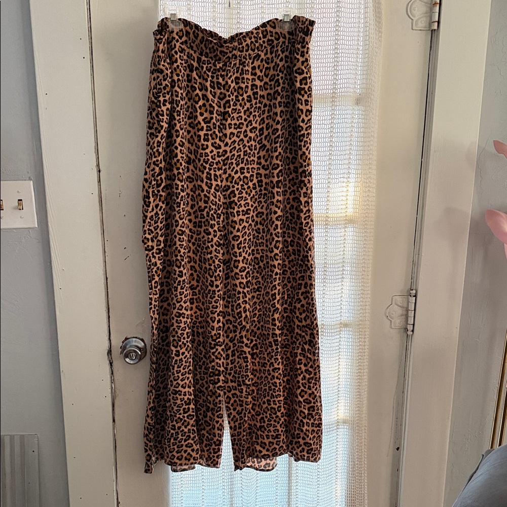 Leopard Print Wide-Leg Pants